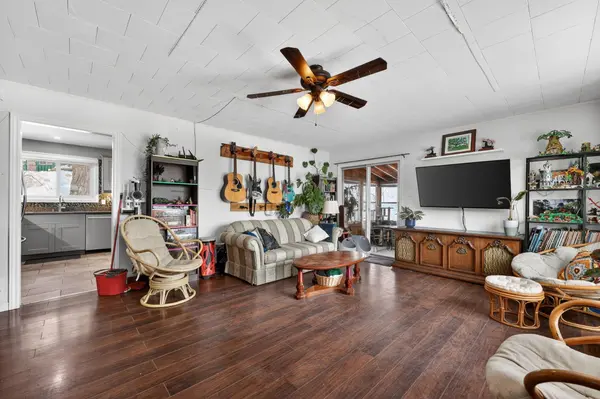 75 Hazel ST, Tay, ON L0K 2C0