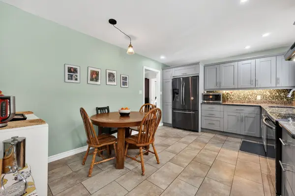 75 Hazel ST, Tay, ON L0K 2C0