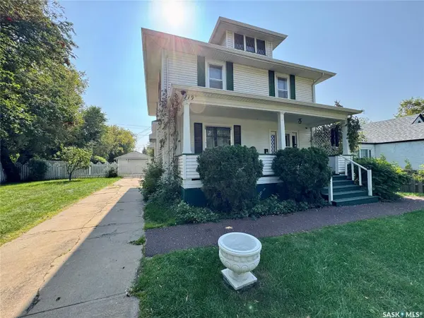 119 22nd STREET E, Prince Albert, SK S6V 1N2