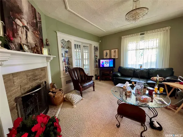 119 22nd STREET E, Prince Albert, SK S6V 1N2