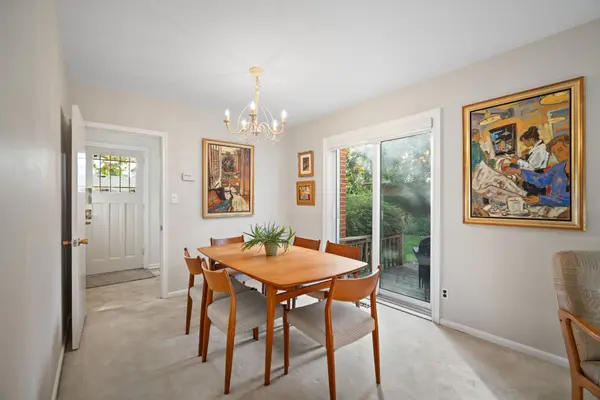 20 West Deane Valley RD, Toronto W08, ON M9B 3K5