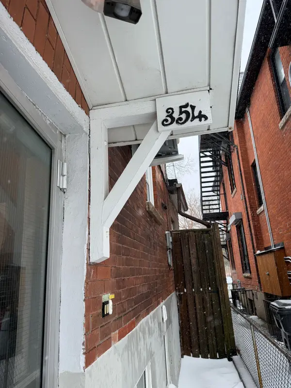 354 Annette ST #1, Toronto W02, ON M6P 1R5