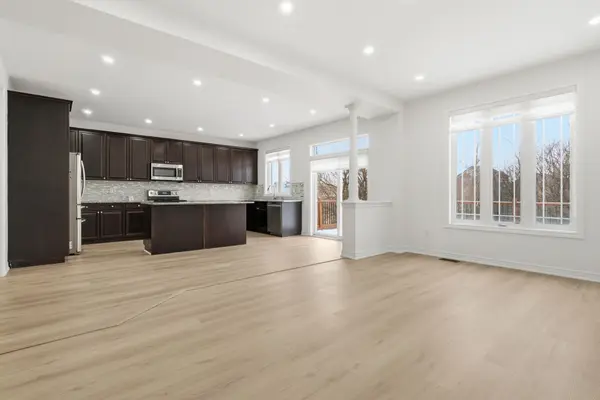 71 Skyvalley DR, Brampton, ON L6P 3B7