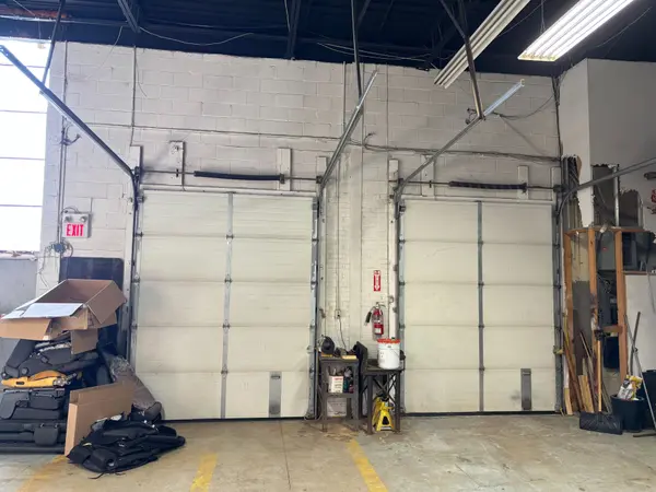 4271 Steeles AVE W, Toronto W05, ON M3N 1V7