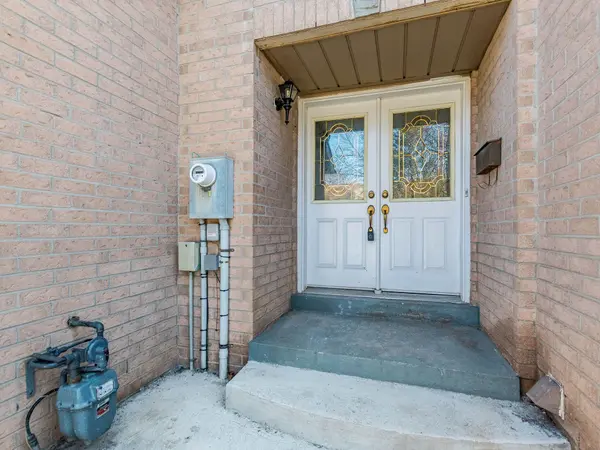 110 Richwood CRES, Brampton, ON L6X 4K7