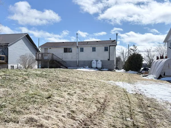 268 McGuire Beach RD, Kawartha Lakes, ON K0M 2B0