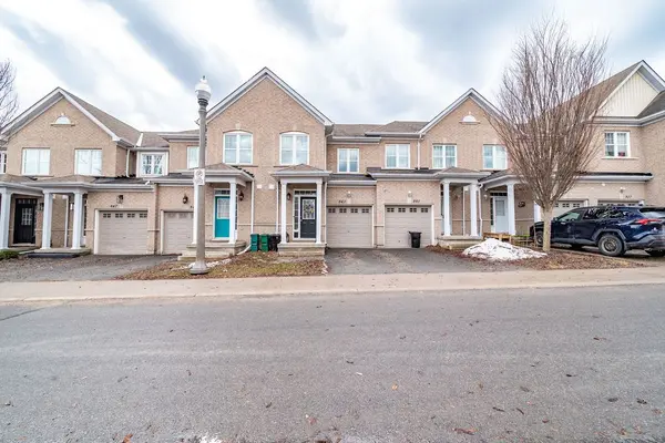 843 Newmarket LN, Kingston, ON K7K 0C8