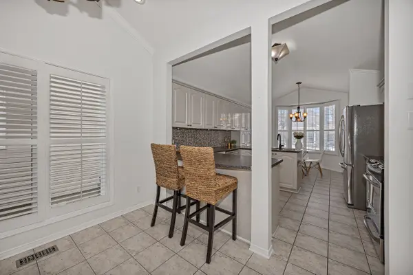 43 Settler's Ridge WAY, Barrhaven, ON K2J 4V2