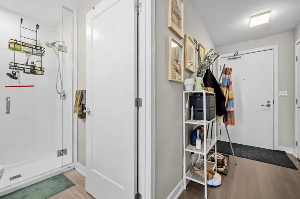 530 De Mazenod AVE #201, Glebe - Ottawa East And Area, ON K1S 5W8