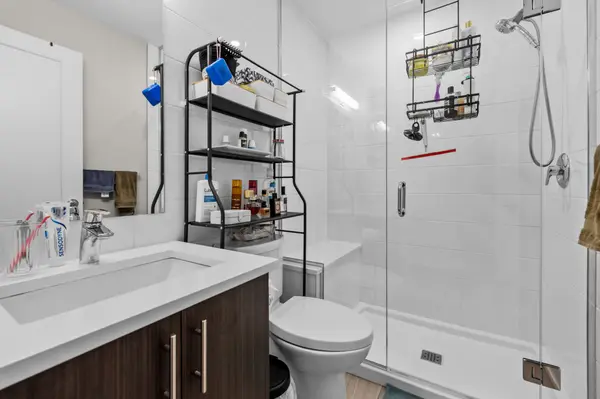 530 De Mazenod AVE #201, Glebe - Ottawa East And Area, ON K1S 5W8