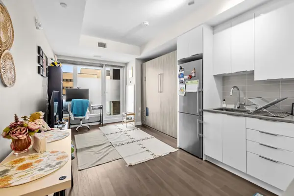 530 De Mazenod AVE #201, Glebe - Ottawa East And Area, ON K1S 5W8