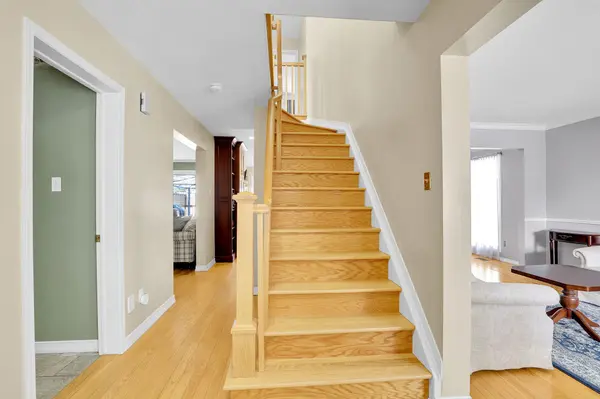 1589 Champneuf DR, Orleans - Convent Glen And Area, ON K1C 6B6