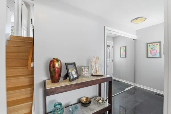 113 Benlea DR, Tanglewood - Grenfell Glen - Pineglen, ON K2G 3V3