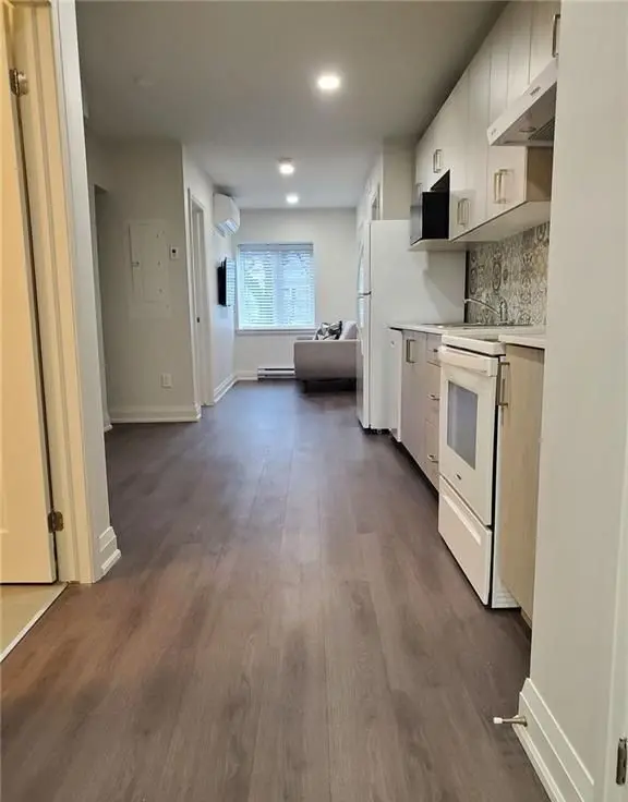 307 King ST #202, Hamilton, ON L8N 1C1