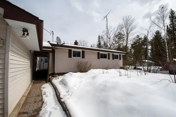 2137 Chipmunk RD, Douro-dummer, ON K0L 2H0