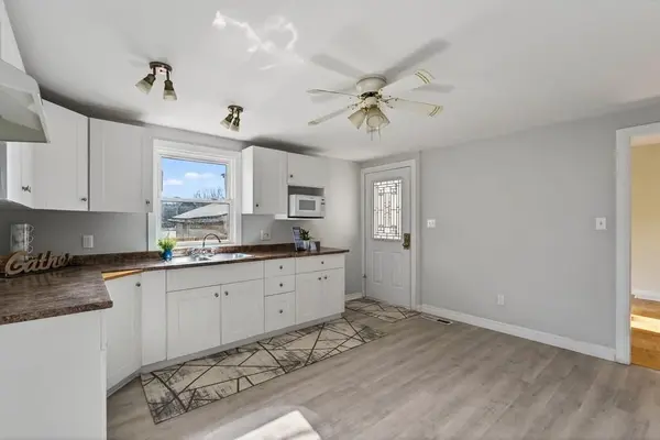 15 Adelaide ST, Grimsby, ON L3M 1X2