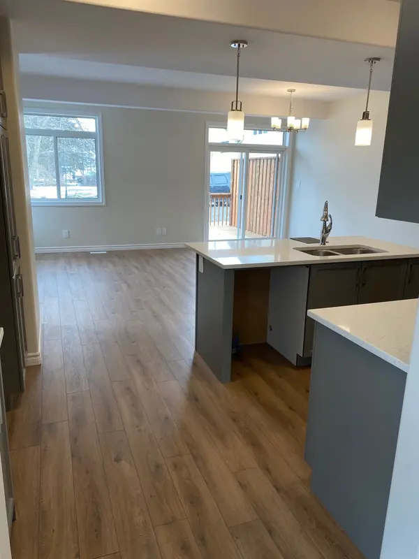 34 Nipigon ST, Belleville, ON K8N 0S8