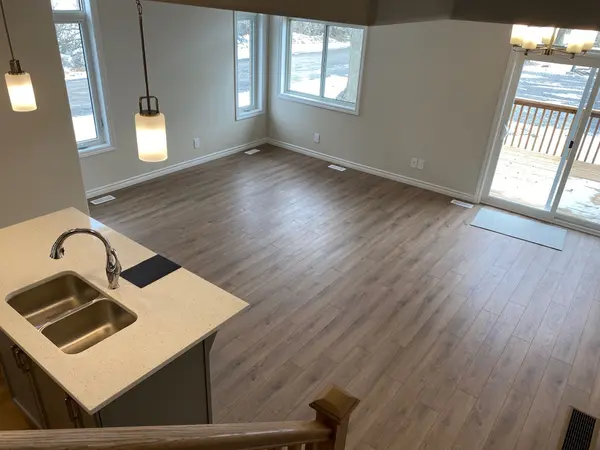 34 Nipigon ST, Belleville, ON K8N 0S8