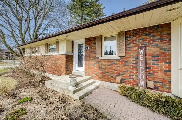 2 Mullen DR, Brockton, ON N0G 2V0