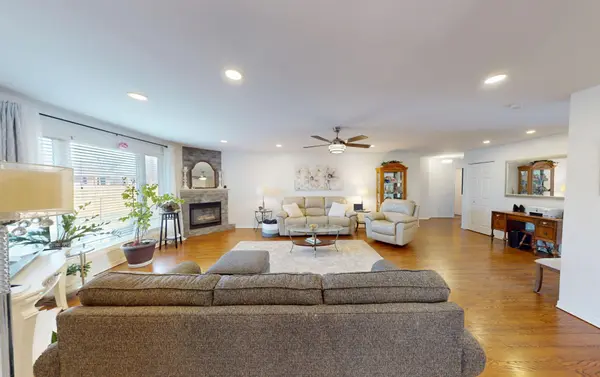 16 Hickory GRV, Belleville, ON K8N 5Y1