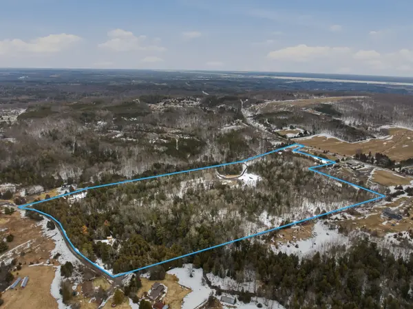 42 Nichols RD, Quinte West, ON K0K 1H0