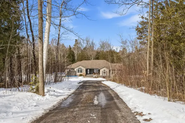 42 Nichols RD, Quinte West, ON K0K 1H0