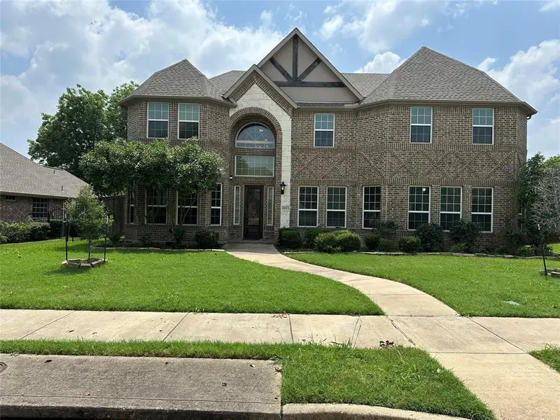 2813 Regents Park Lane, Garland, TX 75043