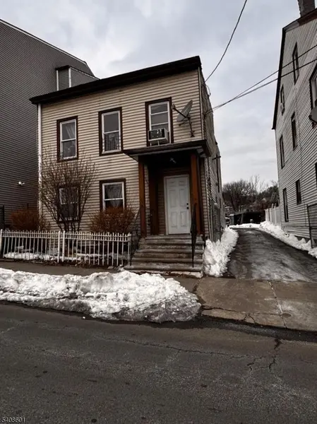 51 Ryle Ave, Paterson City, NJ 07522