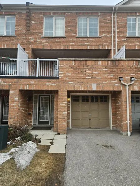 71 Maidstone WAY, Whitby, ON L1R 0L8