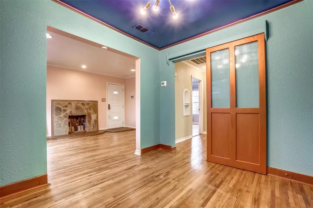 8810 Daytonia Avenue, Dallas, TX 75218