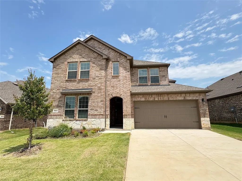 9817 Cherrywood Way, Aubrey, TX 76227