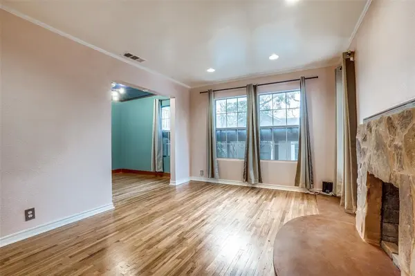 8810 Daytonia Avenue, Dallas, TX 75218