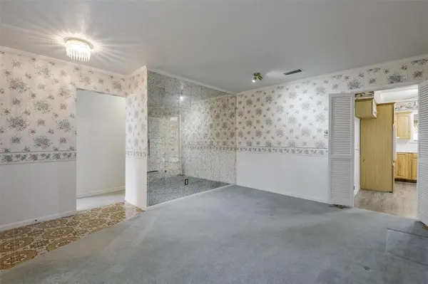 2130 Goerte Drive, Grand Prairie, TX 75051