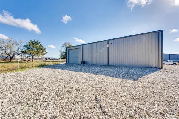 3450 W Interstate 30 #D, Caddo Mills, TX 75135