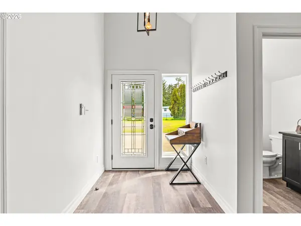 38662 DEXTER RD, Dexter, OR 97431