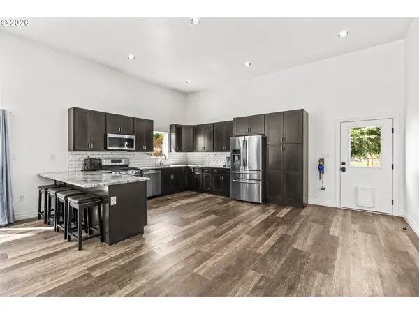 38662 DEXTER RD, Dexter, OR 97431