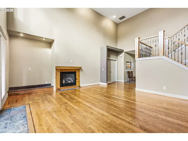 8161 SE MYSTICAL LN, Salem, OR 97317