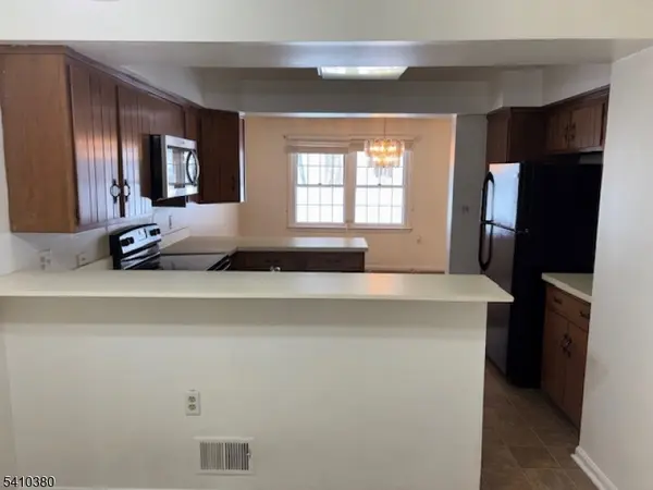 109 Goldfinch Dr, Allamuchy Twp., NJ 07840