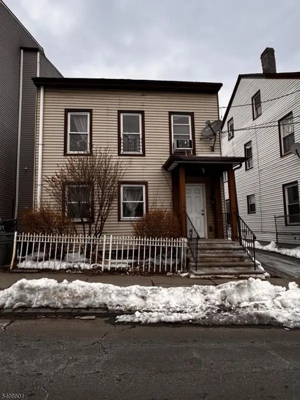 51 Ryle Ave, Paterson City, NJ 07522