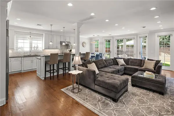 8008 Harbor View TER, Brooklyn, NY 11209