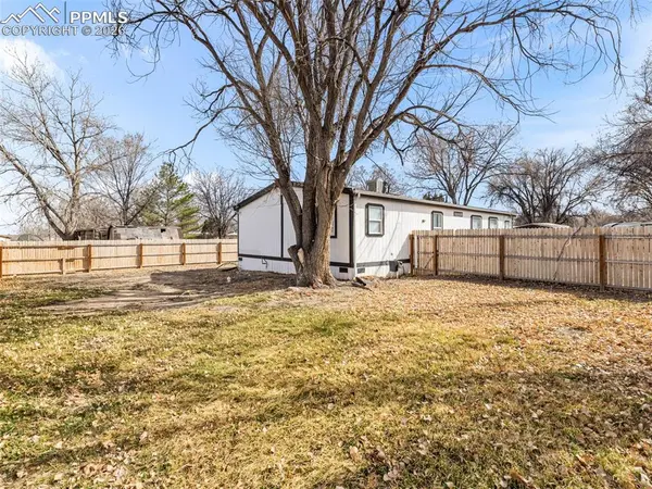 279 E Kipling DR, Pueblo West, CO 81007