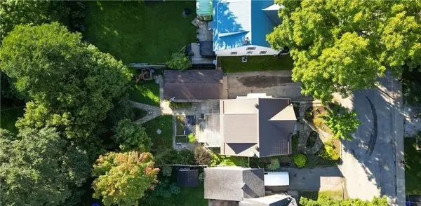 73 Drury LN, Barrie, ON L4M 3C9