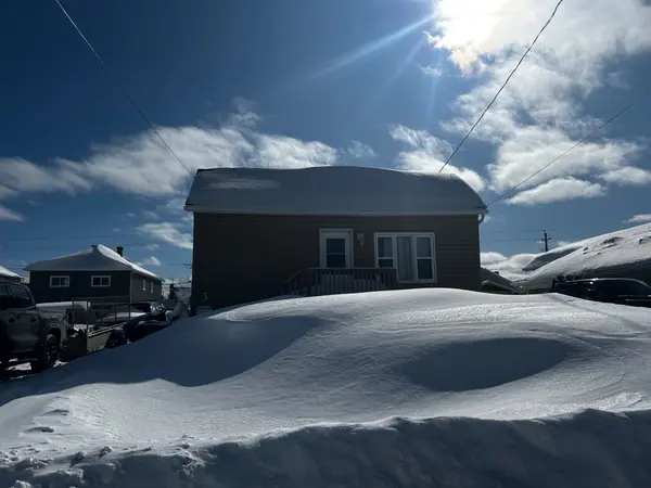 5 Algonquin ST, Kapuskasing, ON P5N 2S4