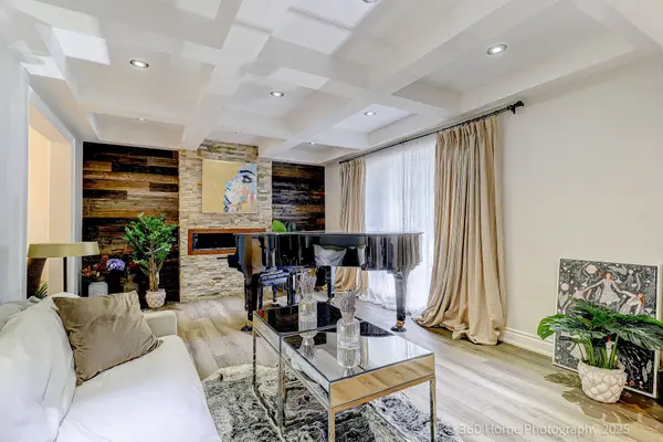 38 Culham ST, Oakville, ON L6H 1G5