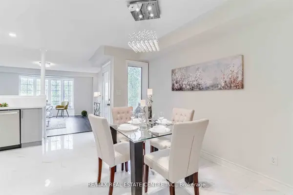 57 Woodhaven DR, Brampton, ON L7A 1Y8