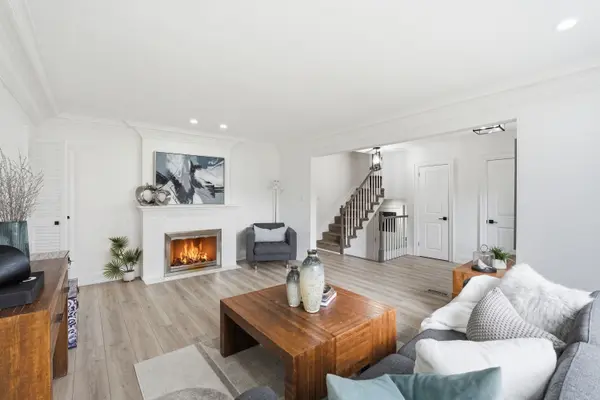 951 Gorton AVE, Burlington, ON L7T 1S6