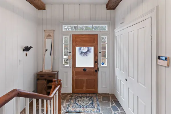 85 Yorkleigh AVE, Toronto W09, ON M9P 1Y3