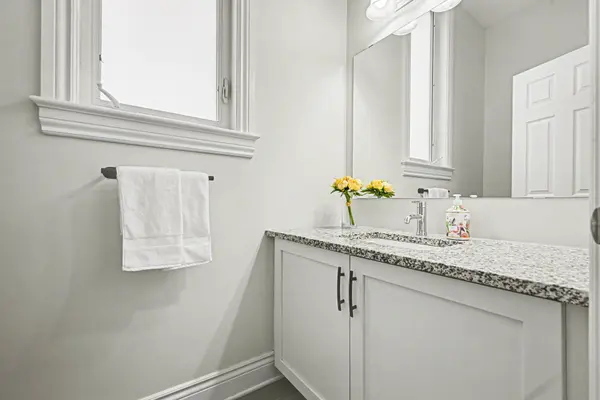 11 Borland DR, Carleton Place, ON K7C 0K7