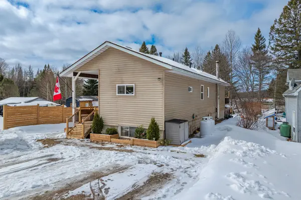 30 Empire ST, Kearney, ON P0A 1M0