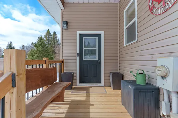 30 Empire ST, Kearney, ON P0A 1M0